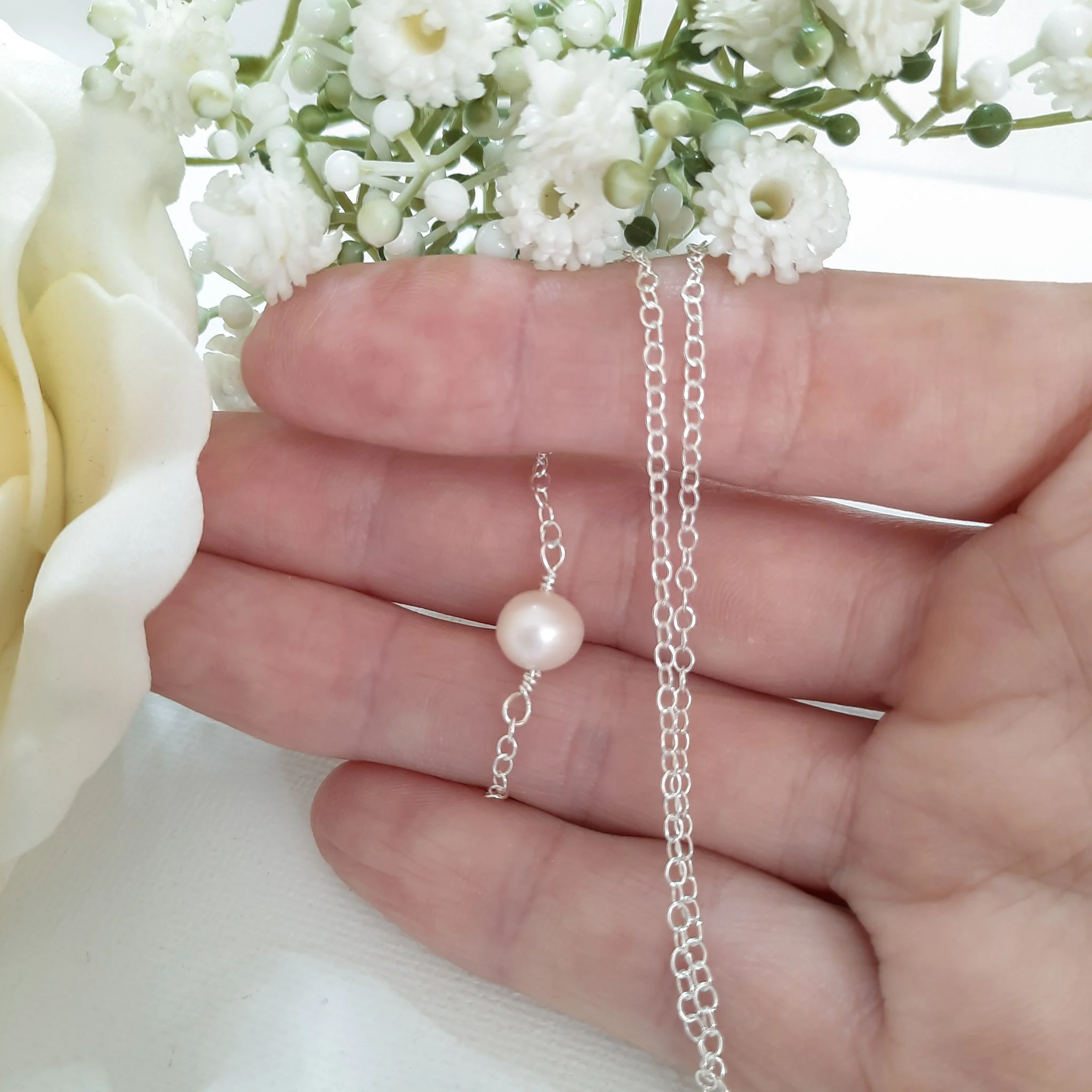 Solitary 2025 pearl necklace